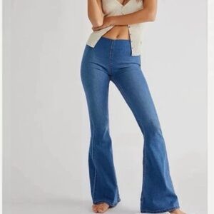 We The Free Dark Wash Flare Jeans Size 25